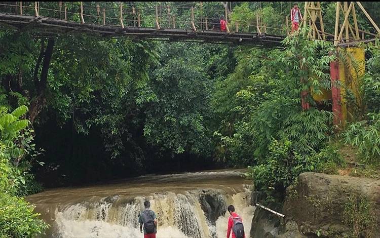 DLH Murung Raya Diminta Turun Lapangan Cek Pencemaran Air Terjun Liang Pandan