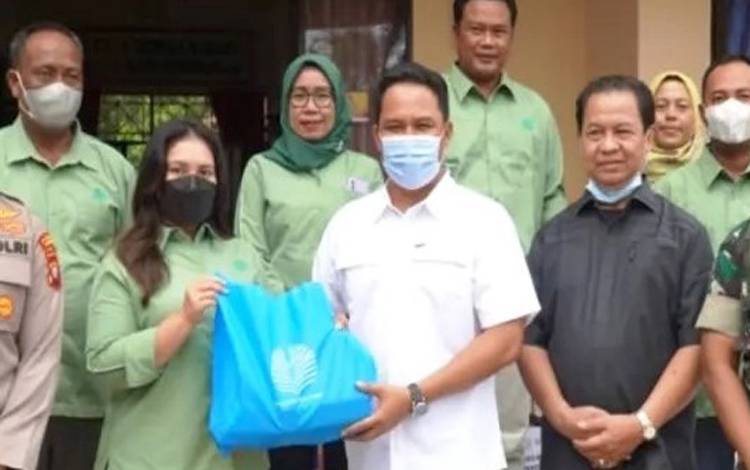 Lagi, Bupati Lamandau Terima Bantuan dari CBI Group