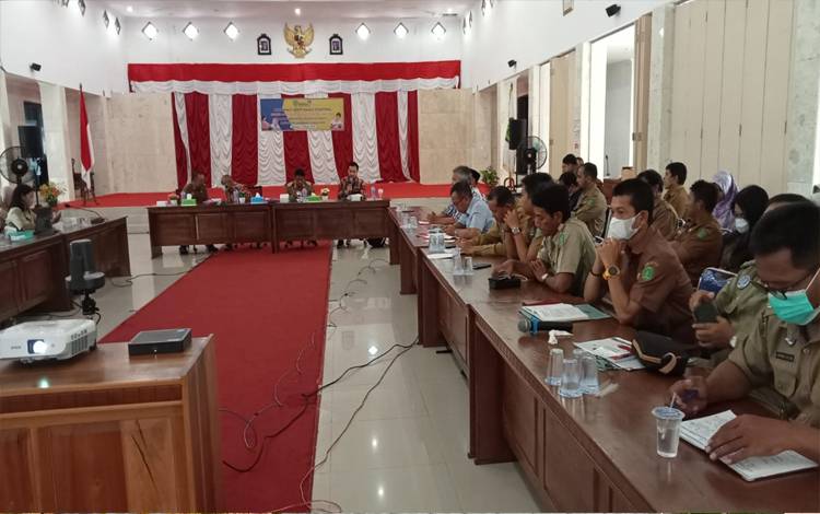 Pelaksanaan kegiatan diseminasi Audit Kasus Stunting (AKS) Semester I dan diskusi panel Audit Kasus Stunting dan manajemen kasus stunting tahap II Kabupaten Sukamara tahun 2022, Senin, 31 Oktober 2022. (FOTO:NORHASANAH)