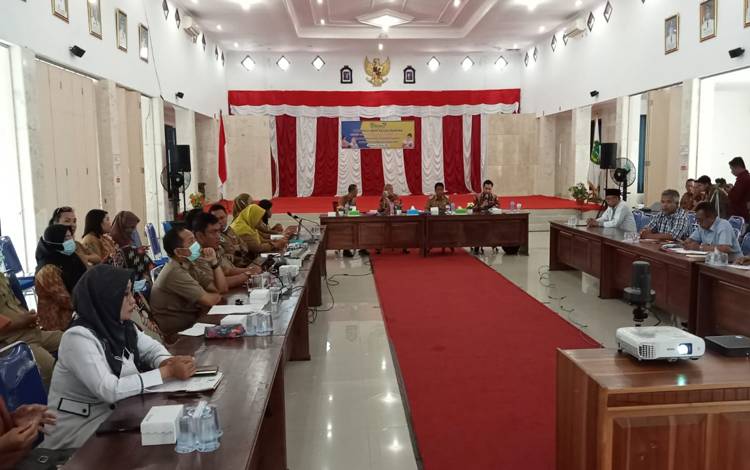 Diseminasi Audit Kasus Stunting (AKS) Semester I dan diskusi panel Audit Kasus Stunting dan manajemen kasus stunting tahap II Kabupaten Sukamara tahun 2022, Senin, 31 Oktober 2022. (FOTO:NORHASANAH)