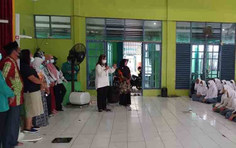 Dinas Kesehatan Kapuas Lakukan Pencegahan PTM Sasar Pelajar