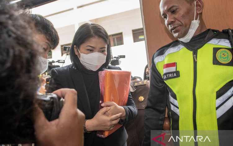 Putri Candrawathi Mohon Maaf kepada Orang Tua Brigadir Yosua