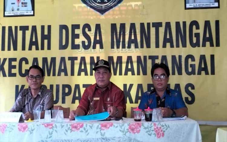 Anggota DPRD Kapuas Ini Serap Aspirasi Warga Mantangai Hilir Lewat Dialog
