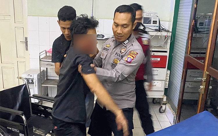Sopir Truk Luka Parah Dilempar Orang Tak Dikenal