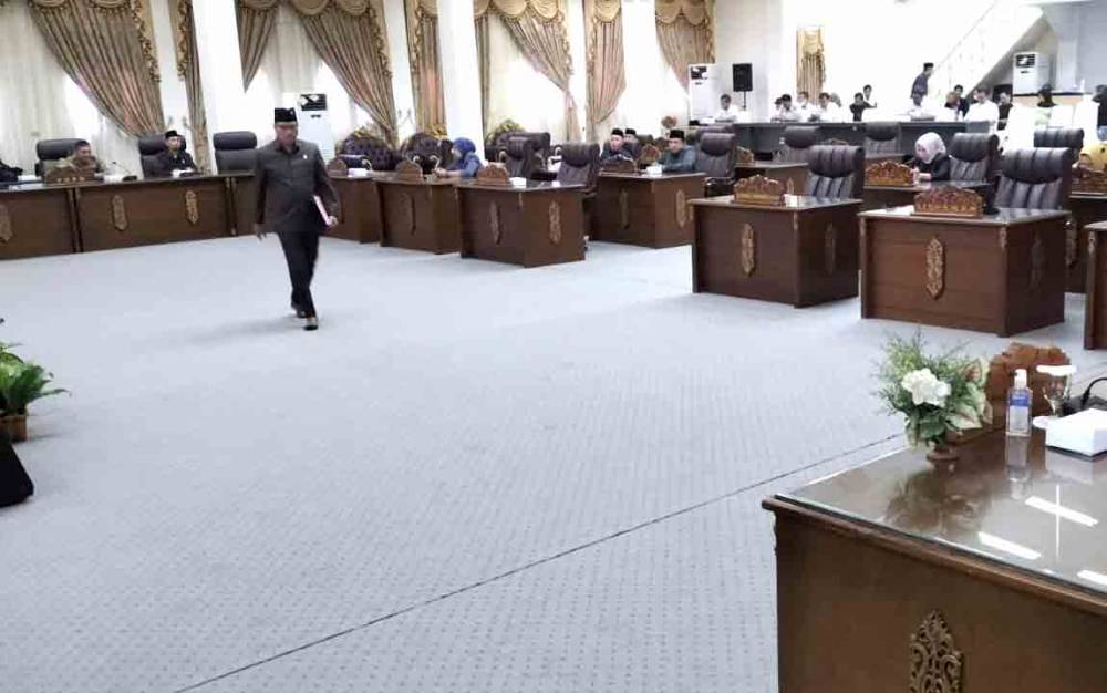 Fraksi PDIP Berikan Catatan Bagi Pemerintah Daerah