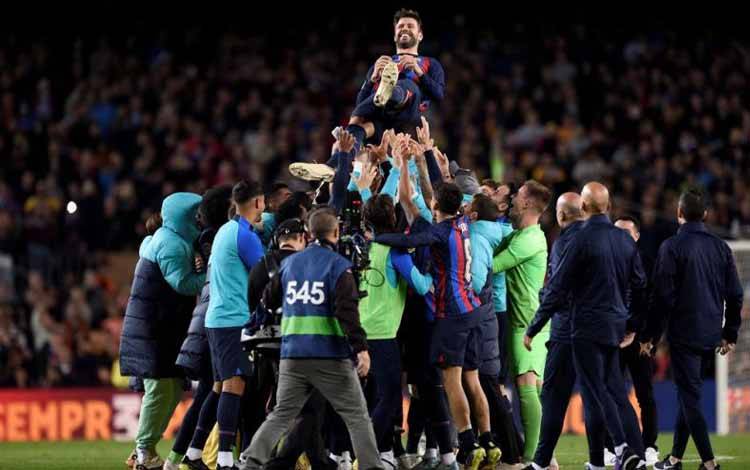 Barcelona Tekuk Almeria 2-0 di Laga Perpisahan Gerard Pique