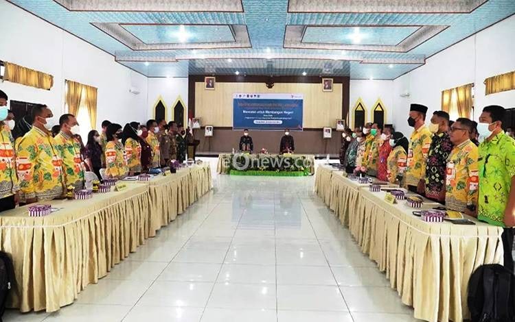 Acara pembukaan rapat koordinasi daerah Pendataan Awal Regsosek Tahun 2022 Kabupaten Lamandau. (FOTO : HENDI NURFALAH)