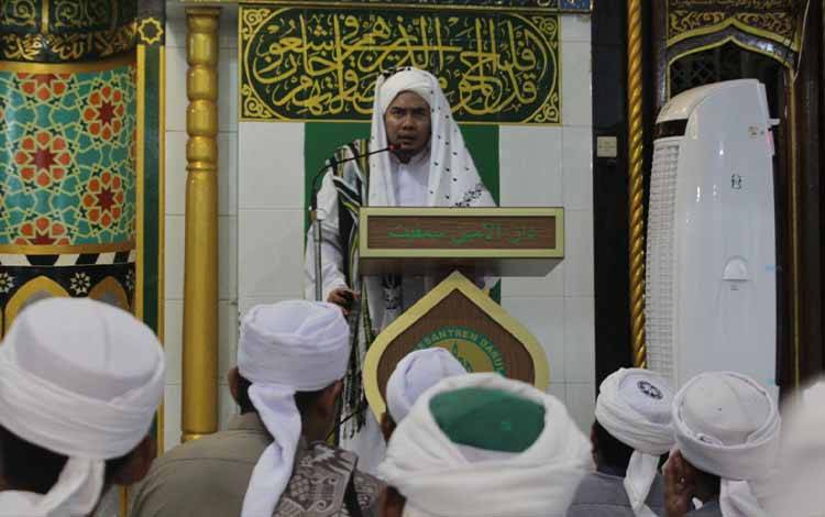 Ponpes Darul Amin Sampit Gelar Salat Gerhana Bulan