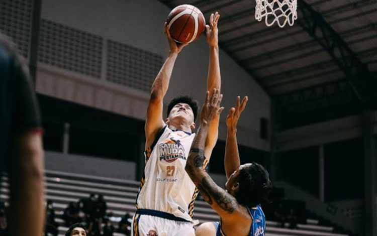 Satria Muda Juara Grup Seusai Kandaskan Evos di IBL Indonesia Cup 2022