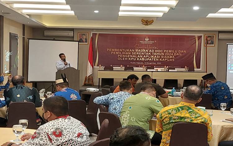 KPU Kapuas Sosialisasikan Pembentukan Badan Adhoc Pemilu 2024 dan Kenalkan Aplikasi SIAKBA