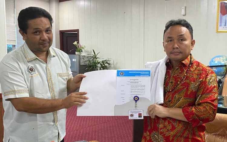 Sugianto Sabran Masuk Anggota Kehormatan PWI