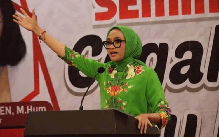 Masyarakat Diajak Cintai dan Bangga Kenakan Batik Khas Kalteng