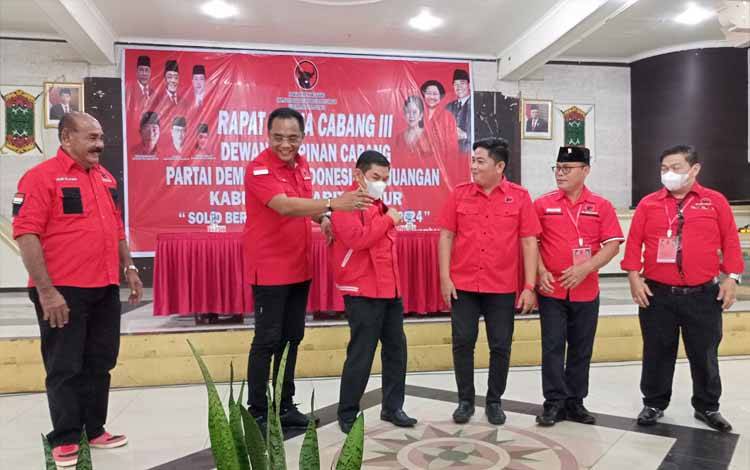 Bupati Barito Timur Gabung ke PDIP