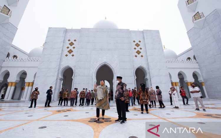 Ketua DPR Harap Masjid Raya Sheikh Zayed Perkuat Hubungan Antarbangsa