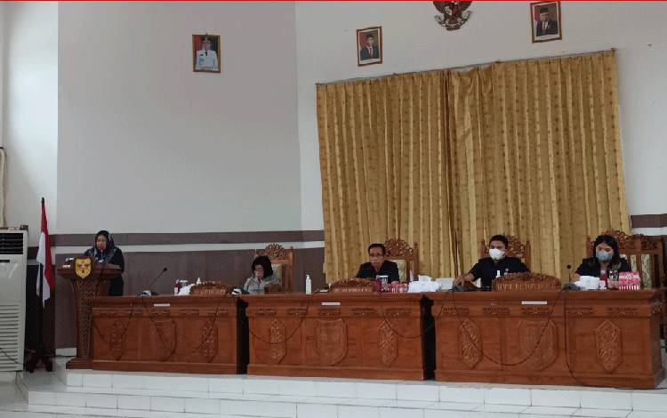 Fraksi Golkar DPRD Gunung Mas Minta Dinkes Turunkan Angka Kematian Ibu Melahirkan