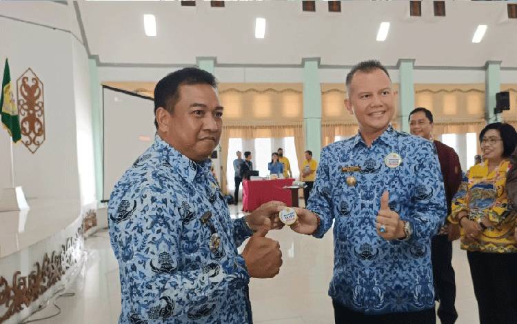 Camat Miri Manasa: Pemerintah Kecamatan hingga Desa Siap Dites Urine