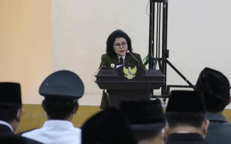 Taty Narang Minta Pejabat Gerak Cepat Dorong Pembangunan