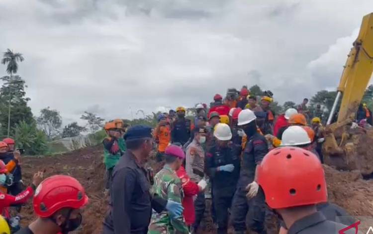 TIM SAR Temukan Lagi Empat Jenazah di Cijedil Hari Keenam