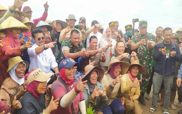 Swasembada Pangan Langkah Awal Kedaulatan Pangan