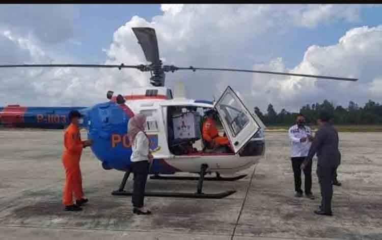 Helikopter dengan nomor penerbangan P1103 yang hilang di perairan Perairan Buku Limau, Manggar saat singgah Lanud Iskandar Pangkalan Bun guna mengantarkan vaksin covid-19 ke Kabupaten Kobar, 4 Agustus 2022