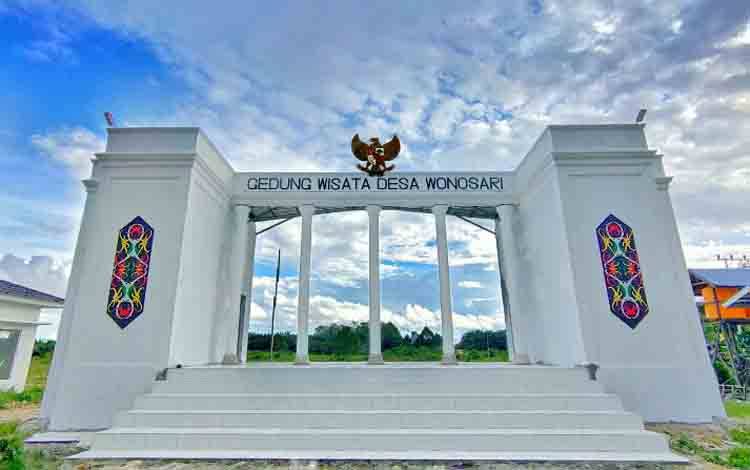 Pemdes Wonosari Tualan Hulu Bangun Gedung Wisata