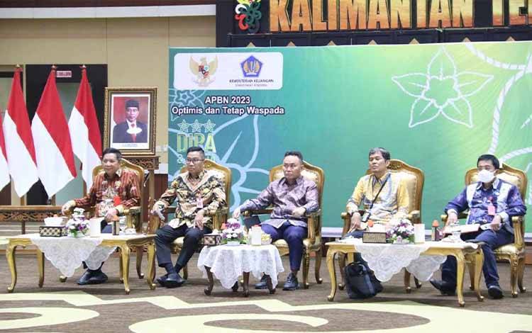 Gubernur Kalteng Terima Daftar Isian Pelaksanaan Anggaran