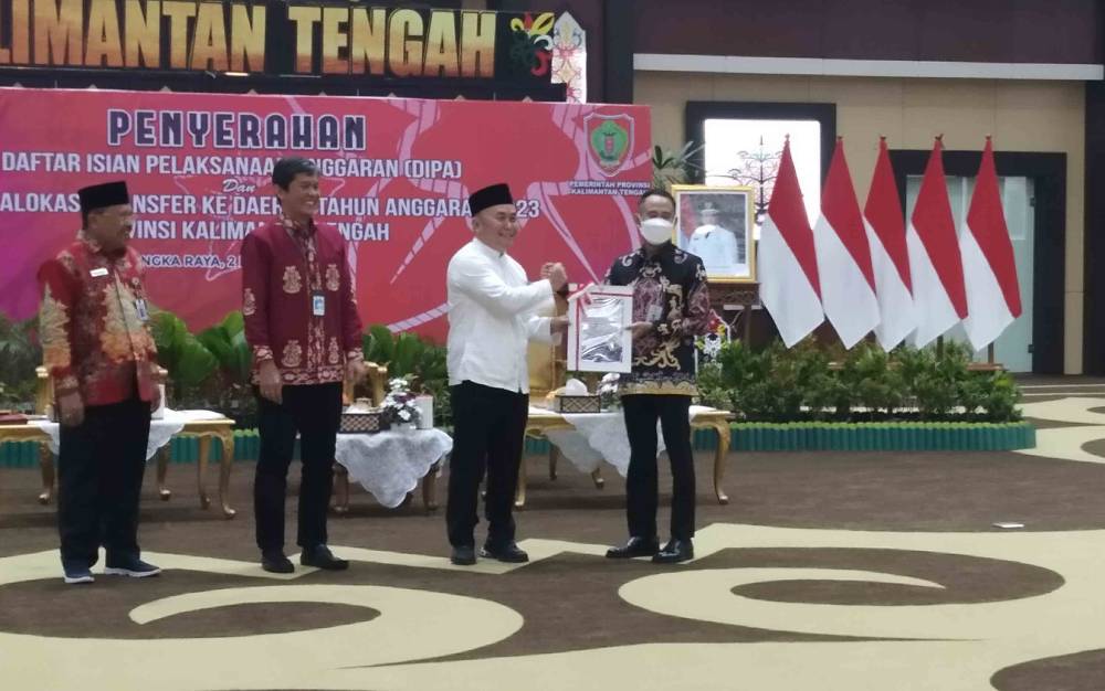 Gubernur Kalteng Serahkan DIPA dan TKD Tahun Anggaran 2023