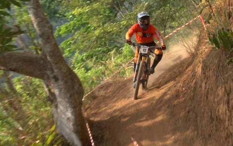 193 Pebalap Bersaing di Seri Pamungkas 76 Indonesian Downhill 2022