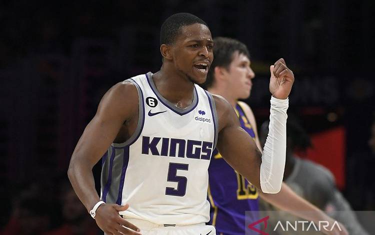 Kings Raih Kemenangan Meyakinkan di Markas Clippers