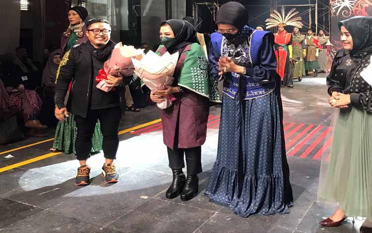 Ini Cara Wakil Bupati Kenalkan Batik Seruyan di Kancah Nasional