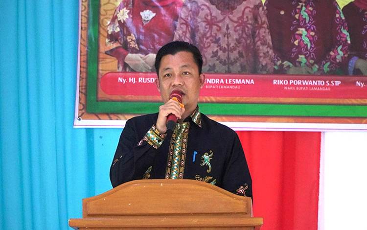 Wabup Lamandau Safari Natal ke Desa Hulu Jojabo