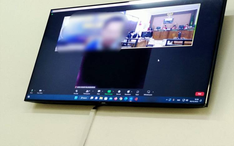 Mabuk Obat Batuk Maling HP Bawa Samurai, Ini Hukumannya