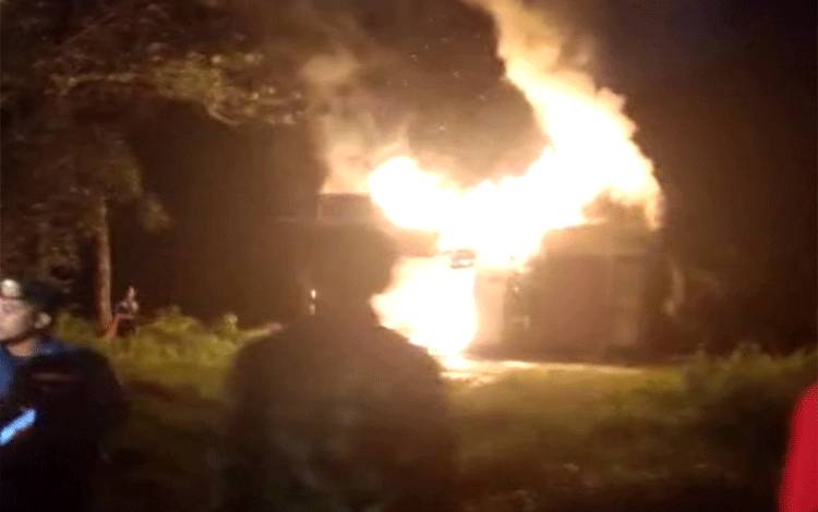Bangunan Eks Rental Musik di Sampit Terbakar