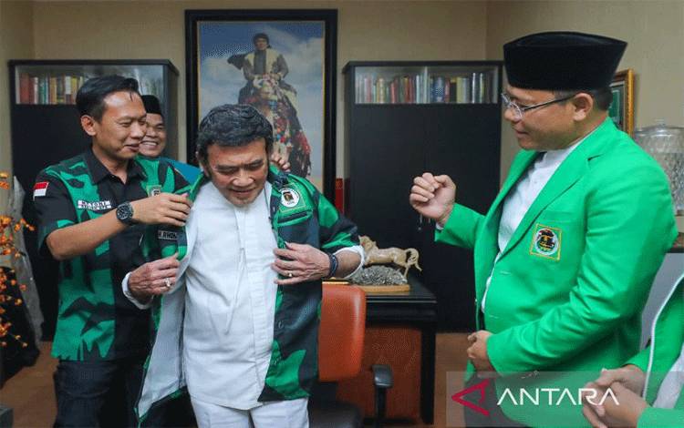 Plt Ketum PPP Bertemu Rhoma Irama