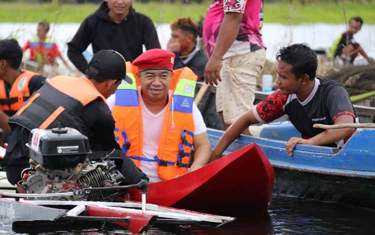 Bupati Seruyan Apresiasi Pelaksanaan Lomba Balap Ketinting di Desa Bangkal