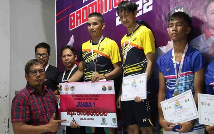 Turnamen Badminton Bupati Seruyani Cup Resmi Ditutup