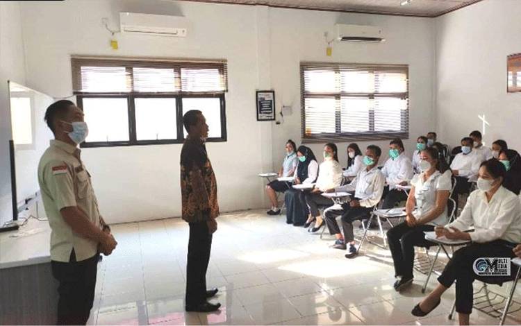 Sekda Murung Raya Tinjau Seleksi Penerimaan PPPK Tenaga Kesehatan, Ini Pesannya