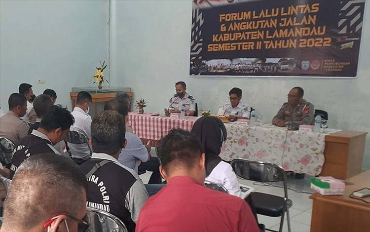 Satlantas dan Dishub Lamandau Bahas Pencegahan Kecelakaan