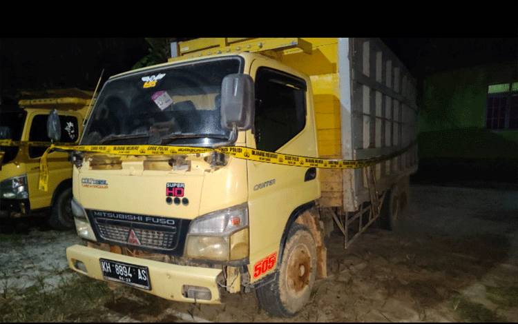 Polsek Katingan Tengah Amankan 2 Truk Sarat Muatan Kayu Balokan Diduga Ilegal