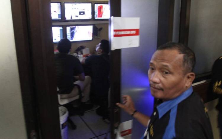 KPK Kantongi Rekaman CCTV Aktivitas Sahat Tua Simanjuntak