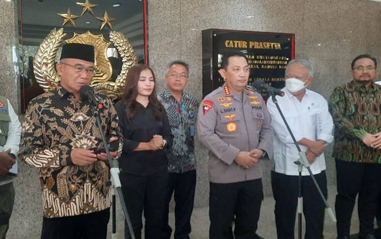 Menko PMK: Tidak Ada Pembatasan Natal 2022 dan Tahun Baru 2023