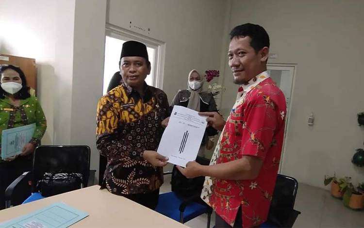 RSUD Kapuas dan Disarpustaka Siapkan Pembuatan Pojok Baca