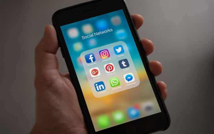 Etika Komunikasi Dunia Siber dan Nyata Sebenarnya Tak Jauh Beda