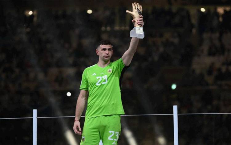 'Ini Takdir Kami,' Kata Emiliano Martinez