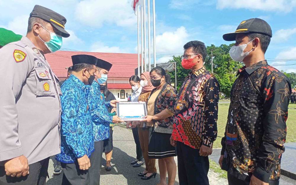 Tiga Desa Terima Penghargaan Penyerapan Dana Desa Tercepat