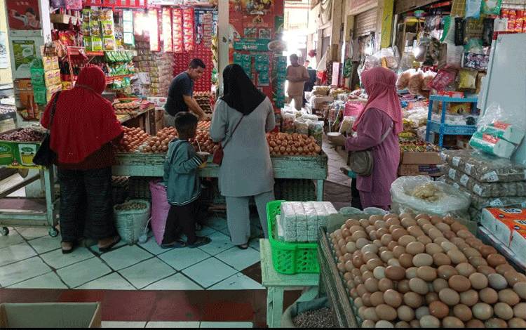 Harga Telur Ayam di Sampit Naik Jelang Natal dan Tahun Baru