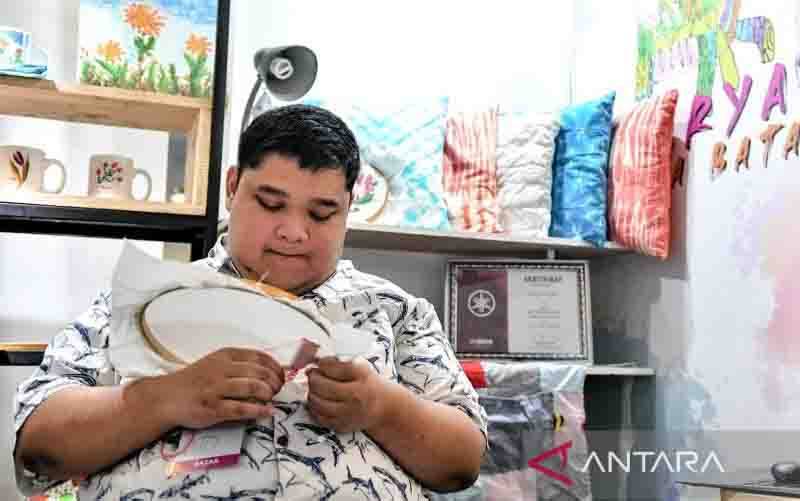 Kemenkop Sahkan Pendirian Koperasi Disabilitas Pertama di Indonesia