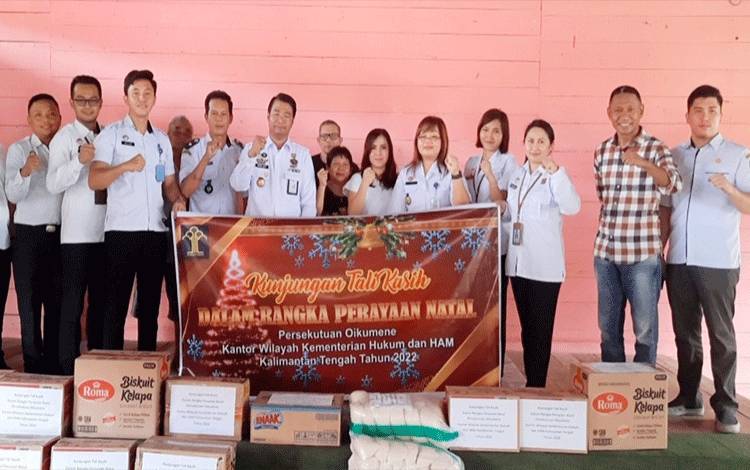 Sukacita Natal, Rupbasan Kelas I Palangka Raya Kanwil Kemenkumham Kalteng Kunjungan Tali Kasih ke Desa Pahawan