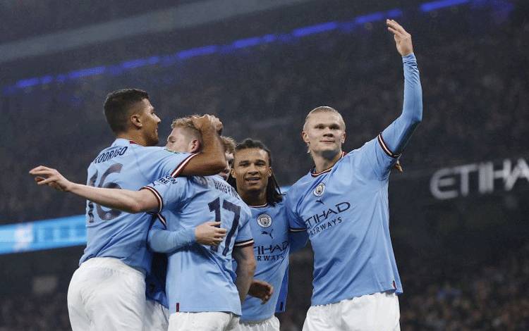 Menang 3-2, Manchester City Singkirkan Liverpool dari Piala Liga