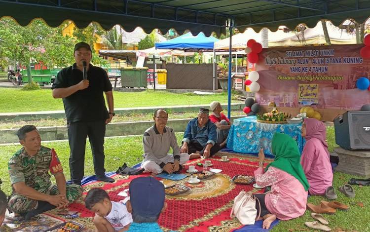 Milad Ke 4, UMKM Alun Alun Istana Kuning Gelar Syukuran